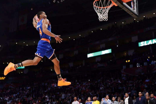 amazing happens什么意思？