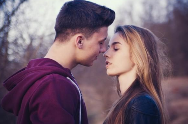 烦心事应该跟朋友倾诉，还是自己排解？