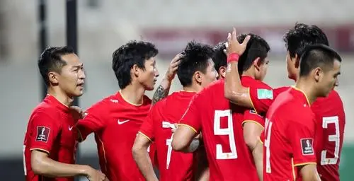 李铁称比赛献给所有中国球迷,放出豪言会全力取胜,你对此怎么看?